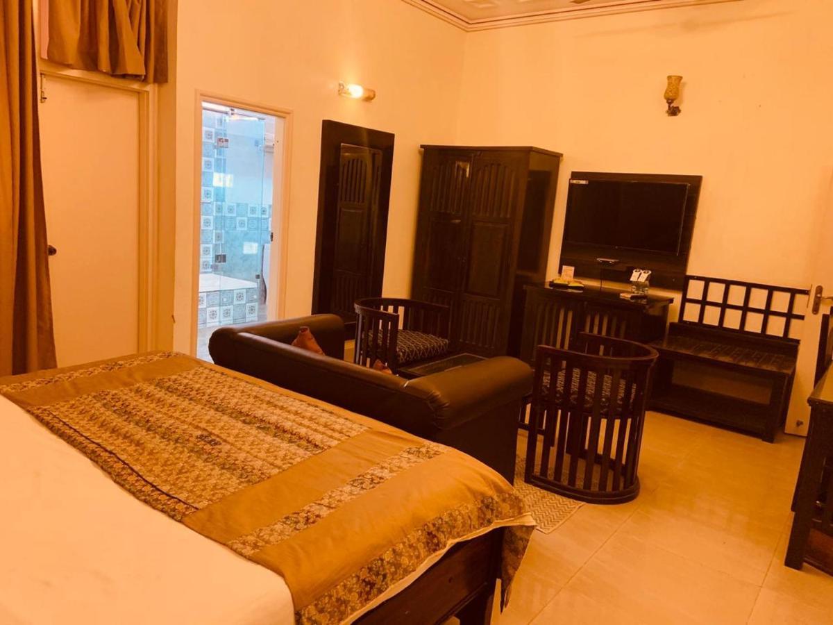Hotel Glitz Jaipur Eksteriør billede