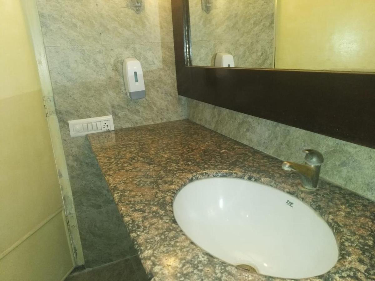 Hotel Glitz Jaipur Eksteriør billede